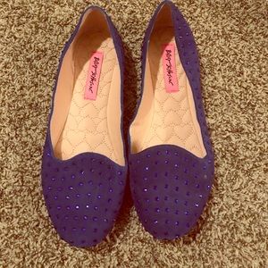Betsy Johnson Blue crystal & suede flats